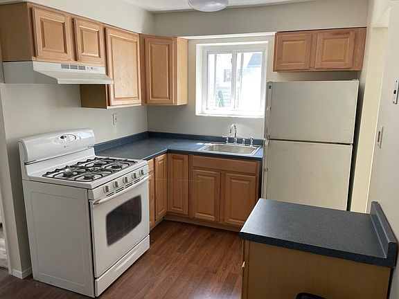 4th image of 465 Mountainview Ave #2