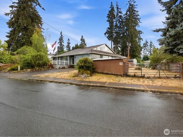 3210 Scenic Drive SE, Auburn, WA 98092