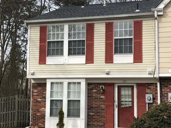 241 Vista Ct, Sicklerville, NJ 08081