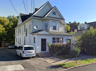 826 Park St #1R, Syracuse, NY 13208