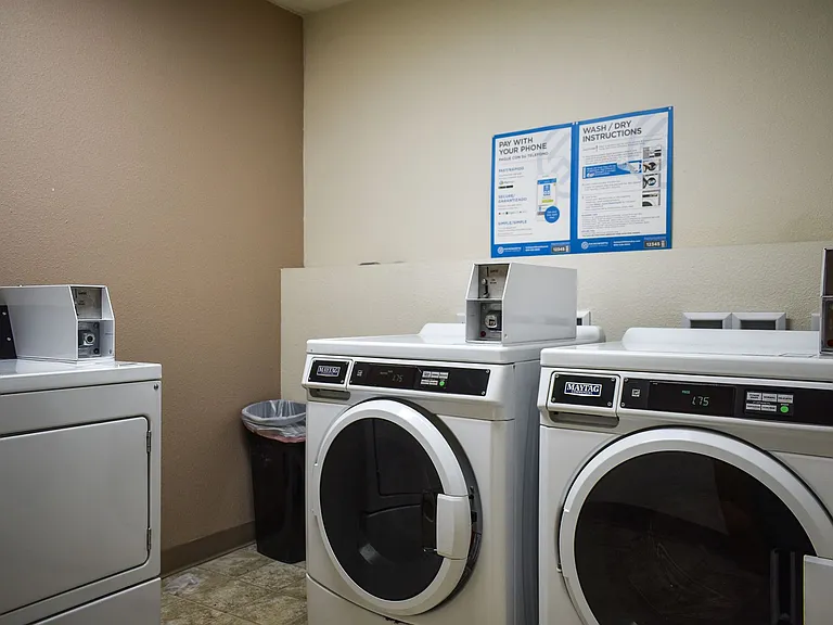 Casa Grande Apartments — Photo 6