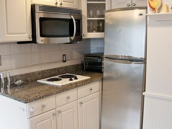 4th image of 25 Tudor City Pl APT 2012
