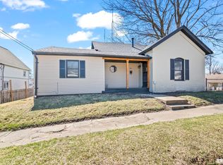 554 W Monroe St, Petersburg, IL 62675