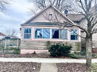 46 E James St, River Rouge, MI 48218