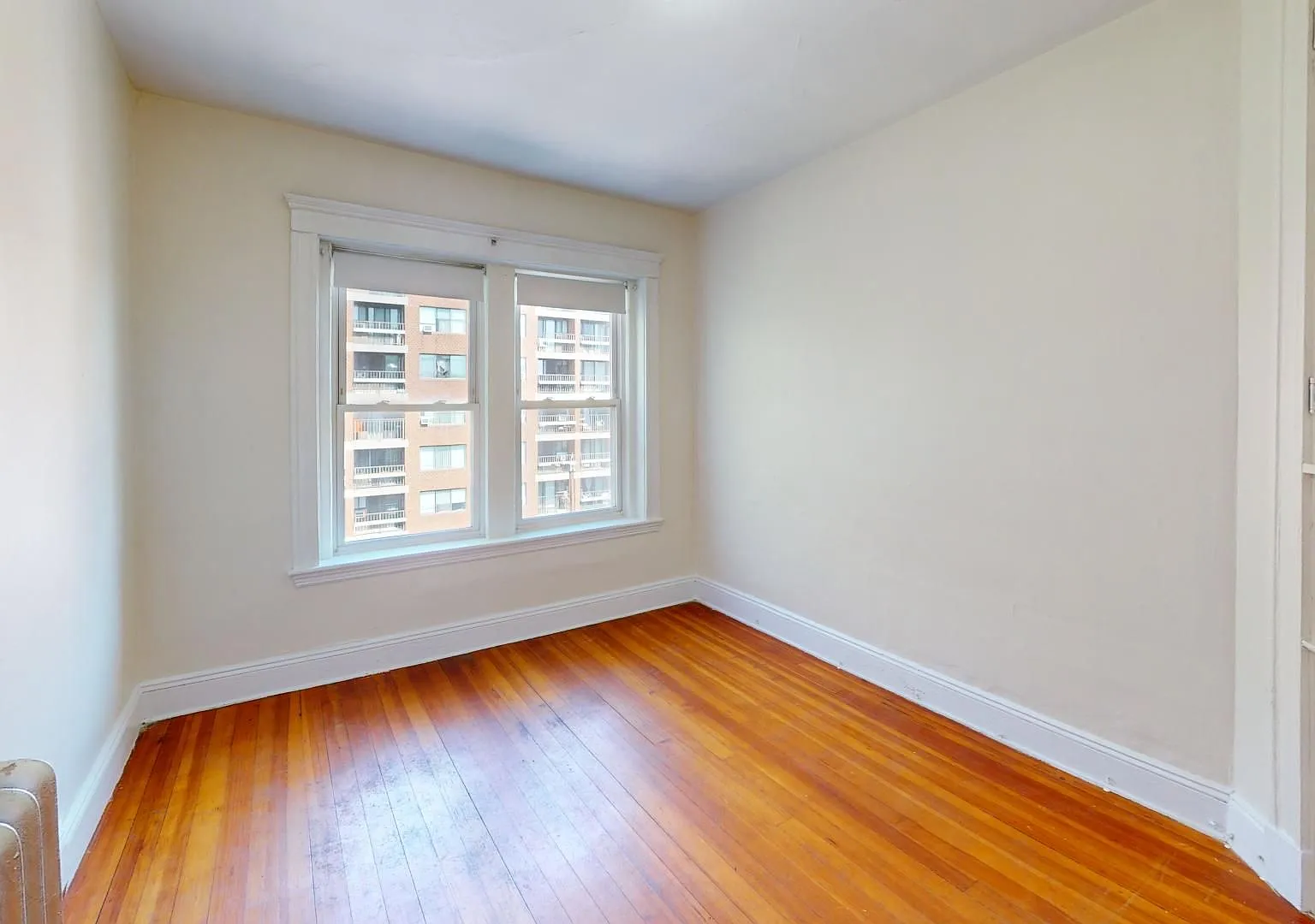 Beautiful spacious unit with great location in Brighton/Brookline border available 9/1/26 — Photo 3