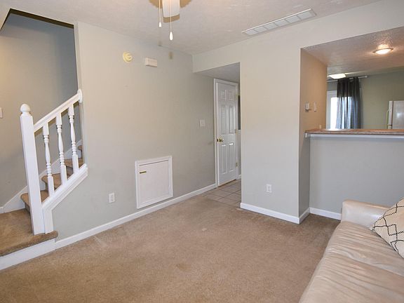 4th image of 3448 S Oaklawn Cir