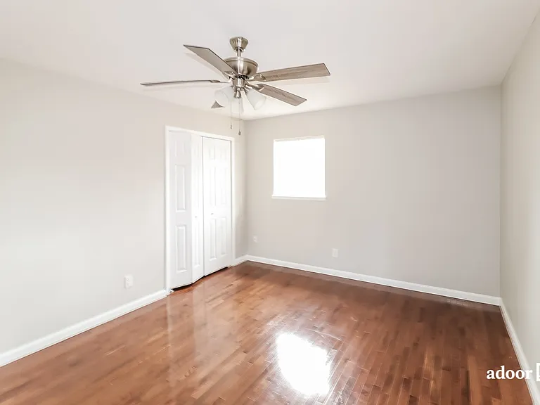 5310 Baggett Dr — Photo 14