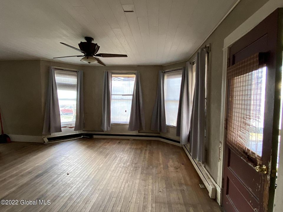 30 N Division Street, Saint Johnsville, NY 13452 Zillow