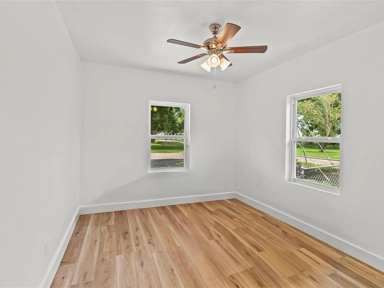 2 bed, 1.0 bath, 850 sqft, $1,250 — Photo 3