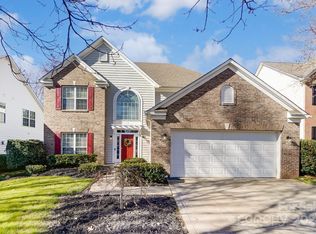 16207 Hollingbourne Rd, Huntersville, NC 28078