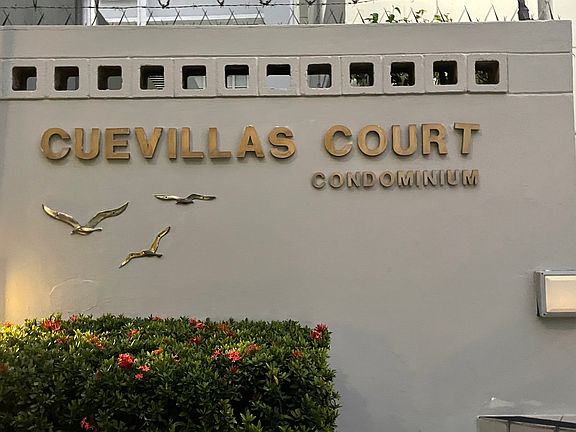 2nd image of 556 Cuevillas #101