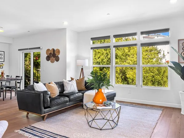 3822 Clayton Ave, Los Angeles, CA 90027