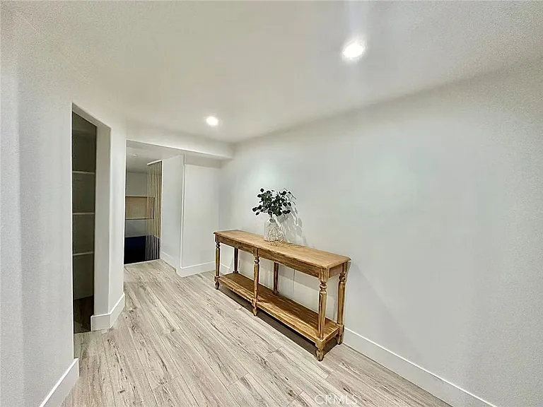 2506 Zorada Dr — Photo 10