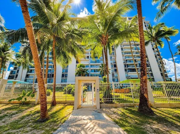 Villas del Mar PH AVE ISLA VERDE #H, CAROLINA, PR 00979