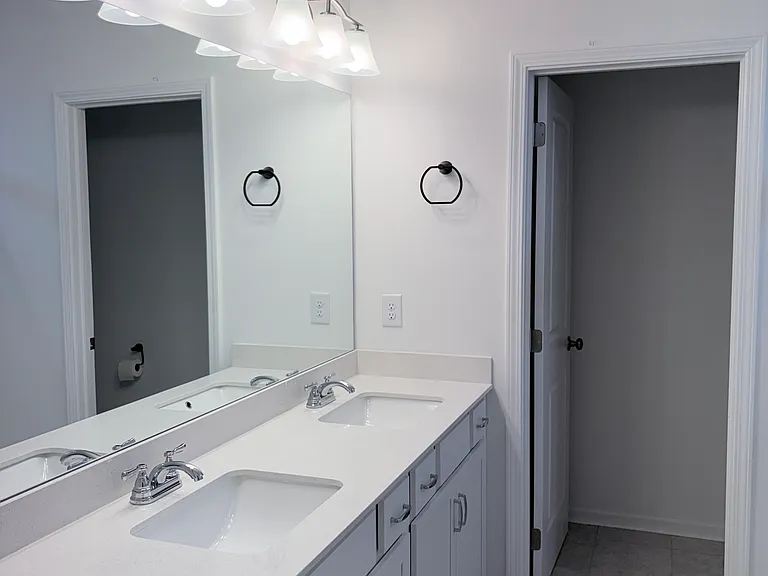 225 Hillview Ave — Photo 9