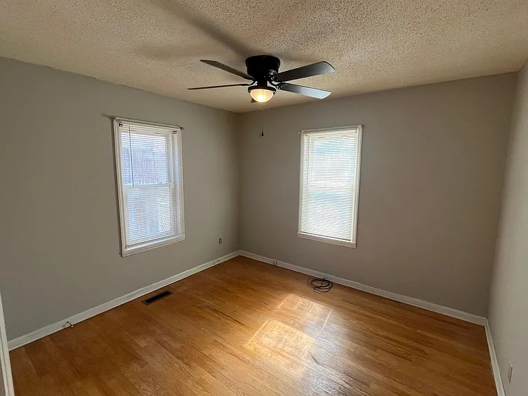 6148 Laura Ave — Photo 37