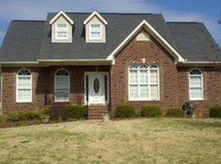 566 Macdonald Lake Rd, Springville, AL 35146