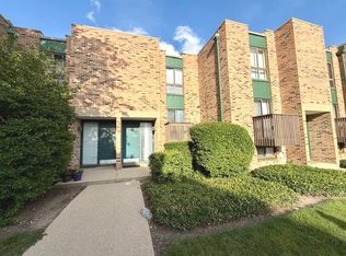 1929 Song Sparrow Ct #1929, Schaumburg, IL 60173