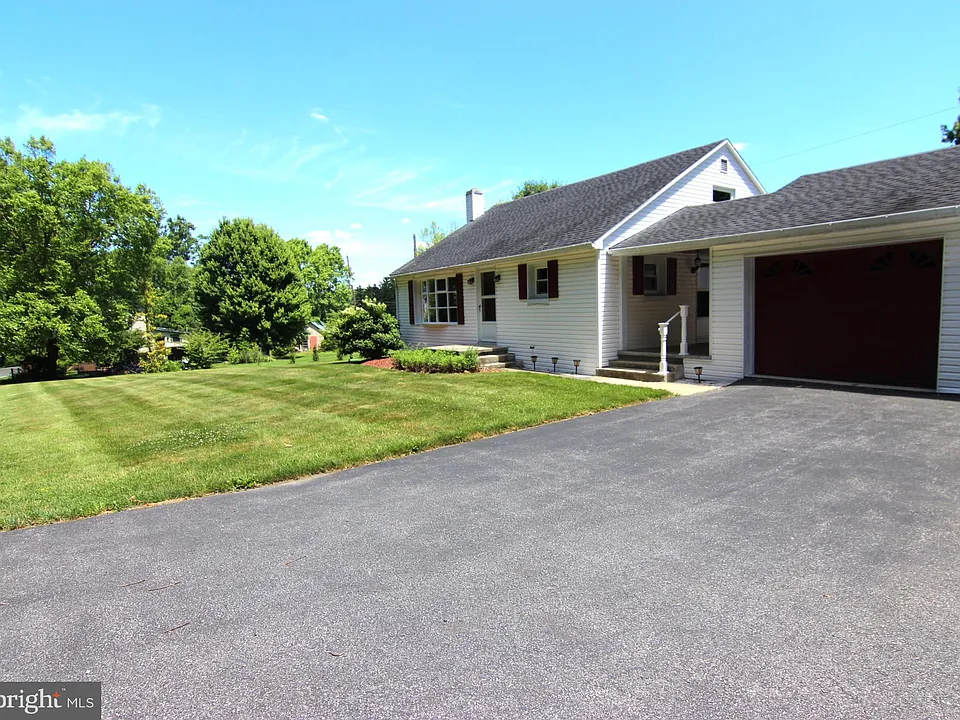 151 Dogwood Dr