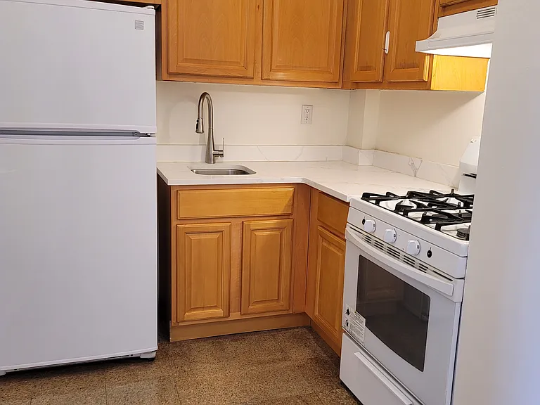 86-72 Midland Pkwy #3 — Photo 6