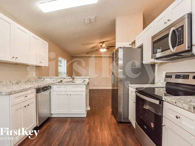 7436 Duval Ave — Photo 5