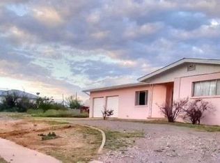 922 Grape St, Truth Or Consequences, NM 87901
