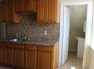 160 Summer St #3, Fitchburg, MA 01420