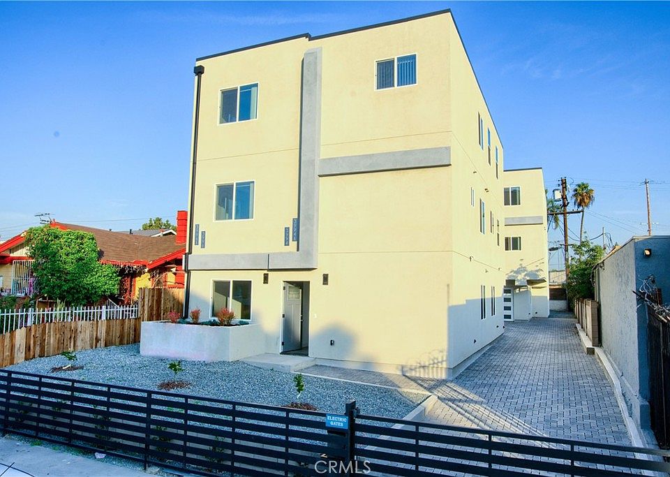 1st image of 3994 S La Salle Ave