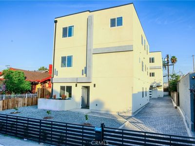 3994 S La Salle Ave, Los Angeles, CA, 90062