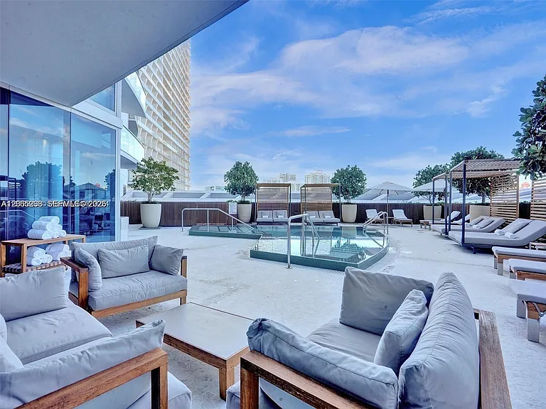 17001 Collins Ave #1908 — Photo 33
