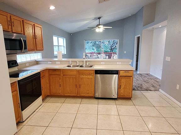 5th image of 14618 Lady Victoria Blvd
