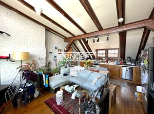 1 Champney Pl #3CP, Boston, MA 02114