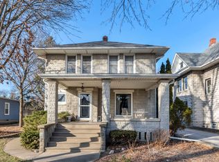 321 W Crawford St, Peotone, IL