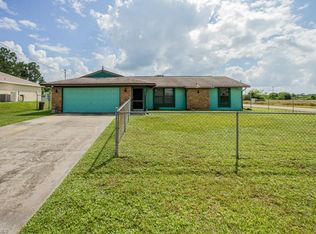 2933 21st St SW, Lehigh Acres, FL 33976