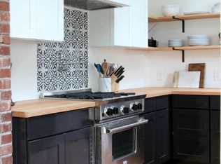 2020 Dexter Ave N, Seattle, WA 98109