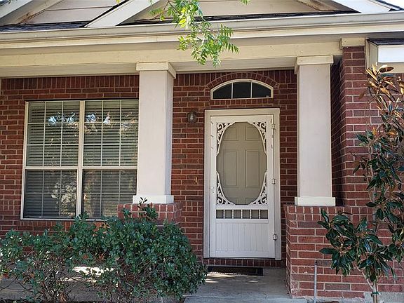 2nd image of 3304 Willow Springs Dr