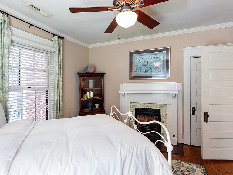 Bedroom 2
+Non-functioning Fireplace
+Full bed
+Fan/AC
+Closet and dresser