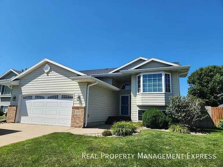 4809 S Emma Ln — Photo 1