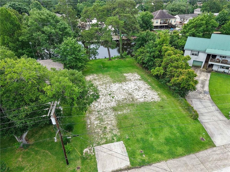 1st image of 3074 S Palm Dr