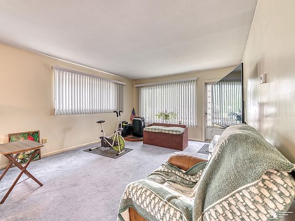 5th image of 3223 Cloverdale St
