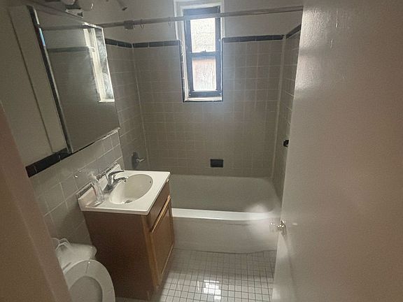 4th image of 78-40 164th St #3V