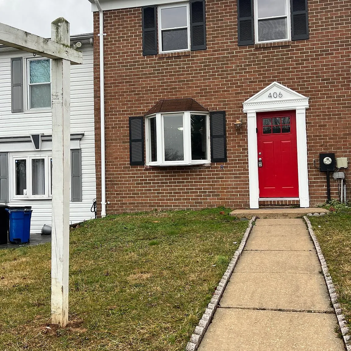 3 bed, 2.5 bath, 1280 sqft, $2,400 — Photo 1