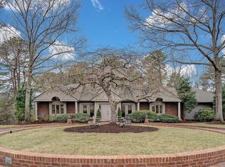 5320 Silver Fox Rd, Roanoke, VA 24018