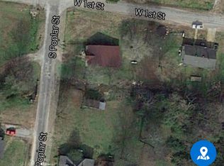 6 S Poplar St, Iron City, TN 38463
