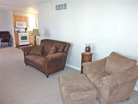 4th image of 209 Neptune Ave