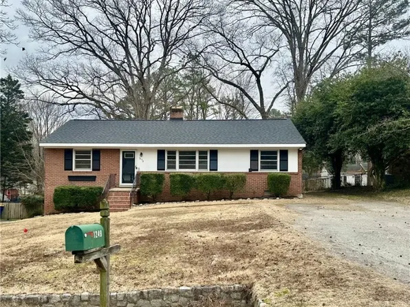 1249 Raynor Dr, North Chesterfield, VA 23235