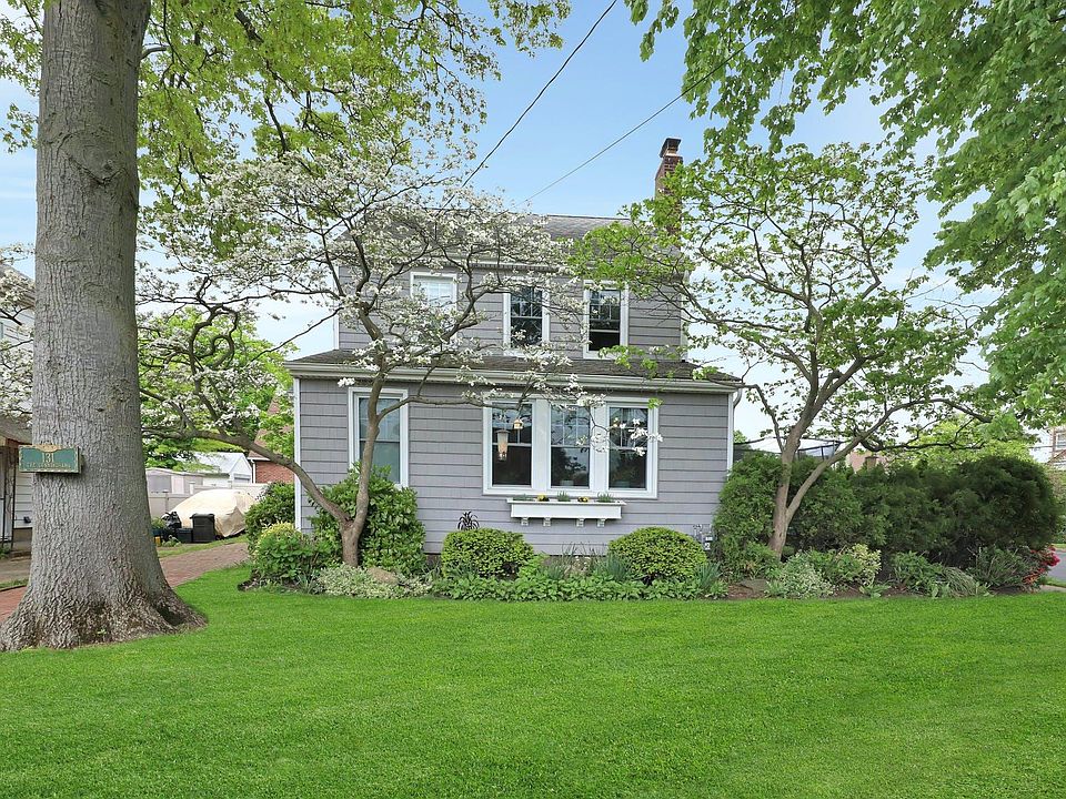 1st image of 131 Wicks Ln