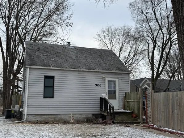 906 Avenue G, Sterling, IL 61081