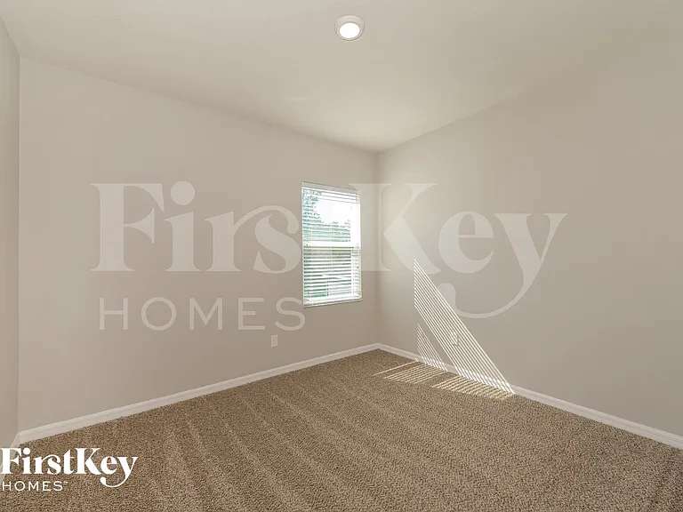 6117 Oak Mill Ter — Photo 12