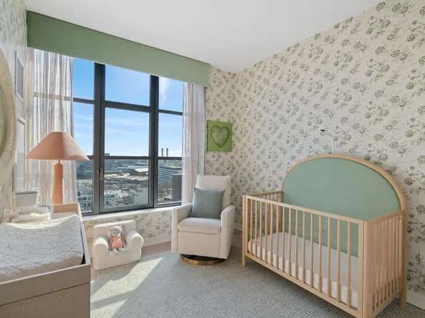 180 Front Street image 11 of 24